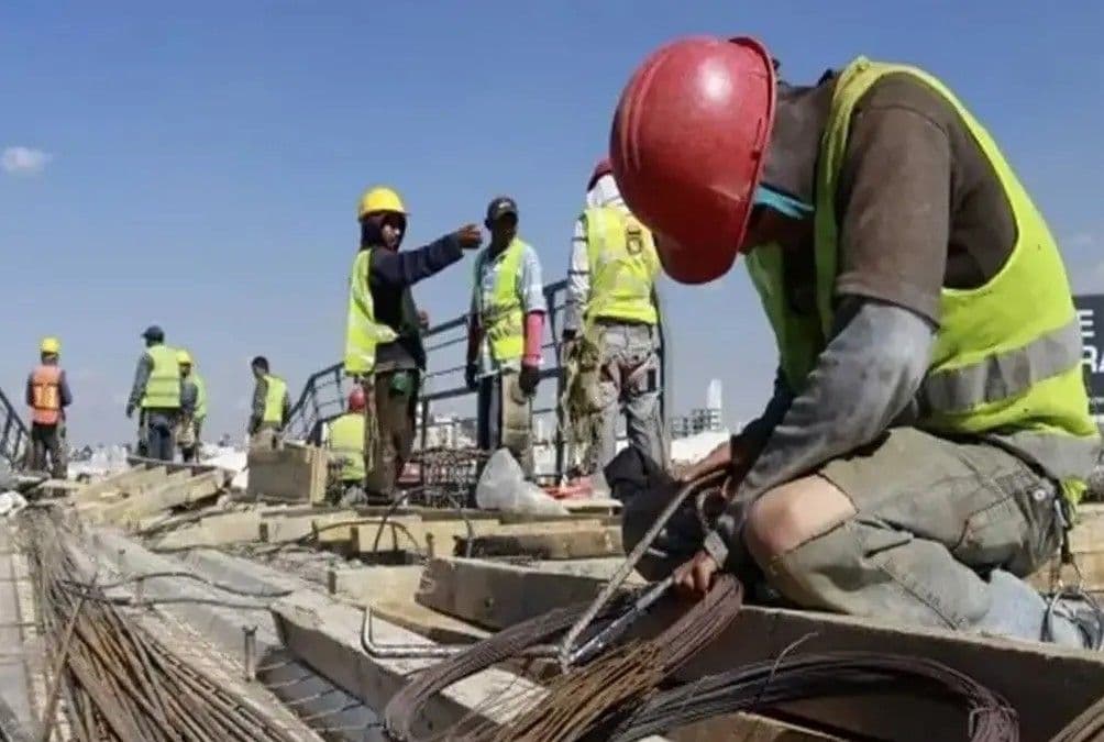 Migración emite casi 20 mil permisos temporales de trabajo en seis meses