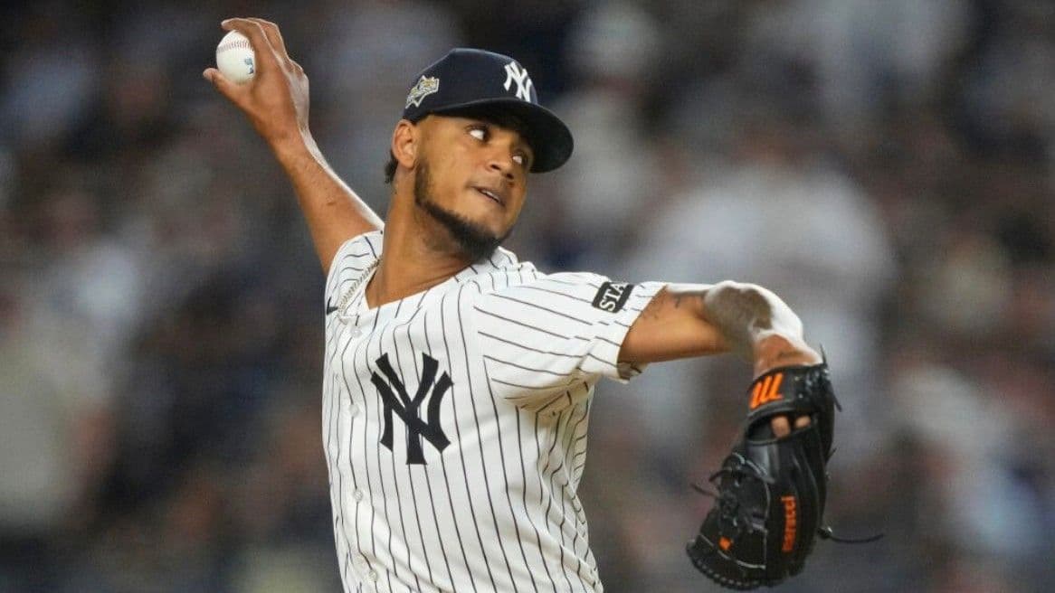 Camilo Doval es transferido de los Yankees a los Piratas