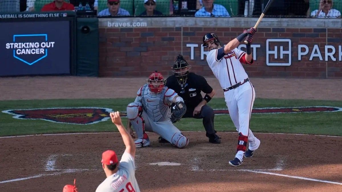 Austin Riley impulsa a los Bravos con jonrón decisivo ante los Filis