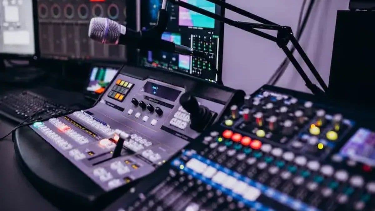 El alto costo de establecer una emisora de radio en República Dominicana