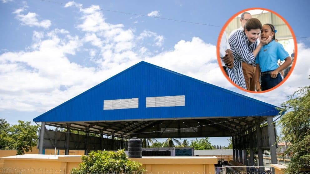 Vicepresidenta Raquel Peña inaugura techado en escuela de Azua