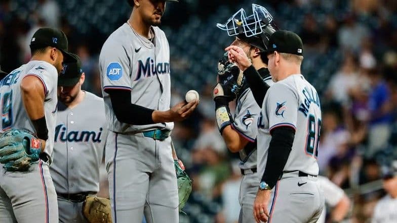 Manager de los Marlins defiende decisión de retirar a Eury Pérez durante juego perfecto