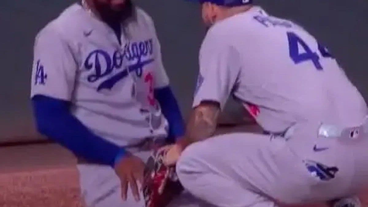 Teóscar Hernández alivia preocupaciones tras fuerte golpe en partido de los Dodgers