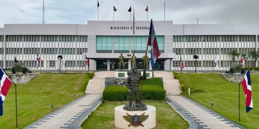 Ministerio de Defensa realiza nuevas designaciones en CESFRONT, CESAC e Inteligencia Militar