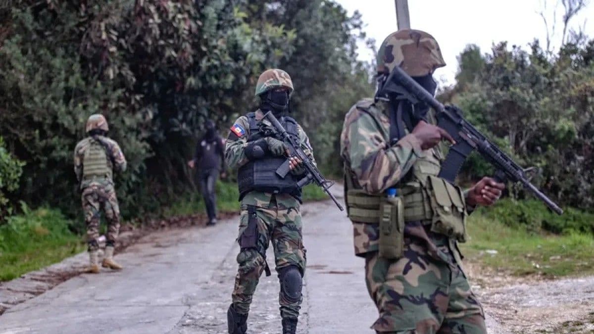 Fuerza de Supresión de Pandillas recibe restos humanos posiblemente de militares salvadoreños desaparecidos en Haití