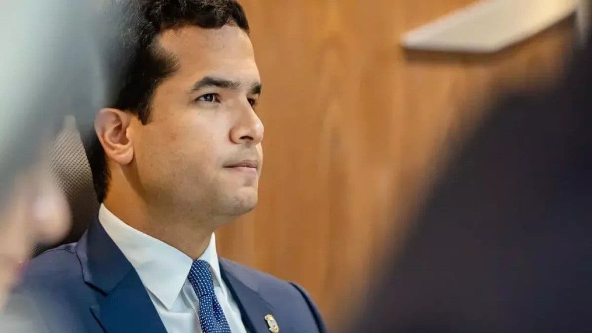 Omar Fernández responde a declaraciones del futbolista Wilson Isidor
