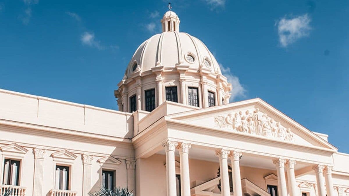 Periodistas son impedidos de cubrir reunión del CNM en el Palacio Nacional