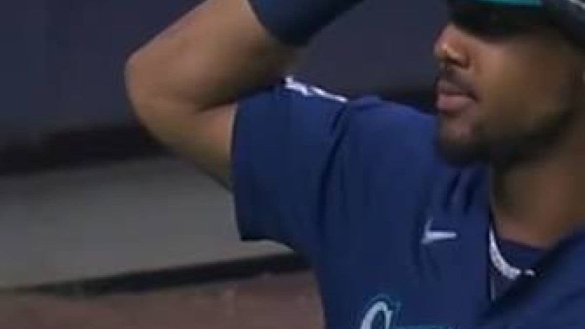Julio Rodríguez protagoniza error en derrota histórica de Seattle