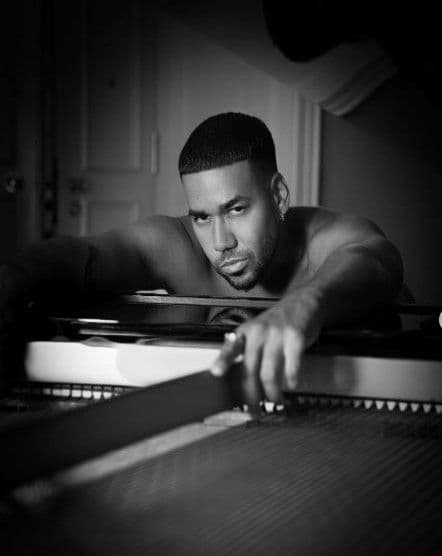 Romeo Santos celebra su cumpleaños con una versión cómica de su bachata
