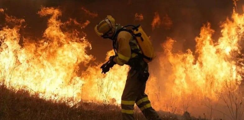 Incendios forestales en España y Francia obligan a evacuaciones masivas