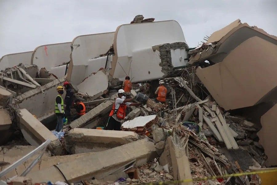 Aumentan a 4.490 los fallecidos por terremotos en Venezuela