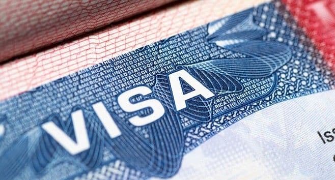 USCIS advierte sobre la importancia de presentar expedientes migratorios completos