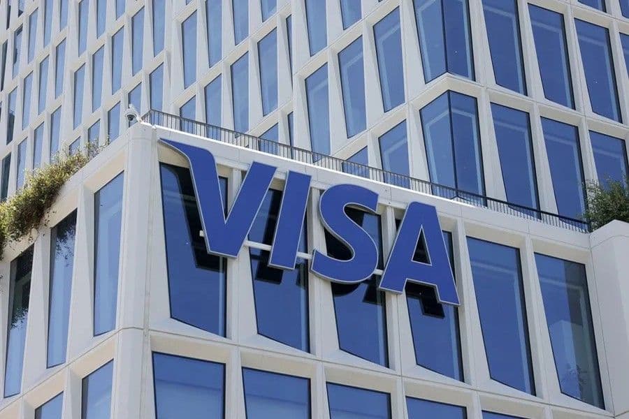 Visa considera despidos para integrar inteligencia artificial