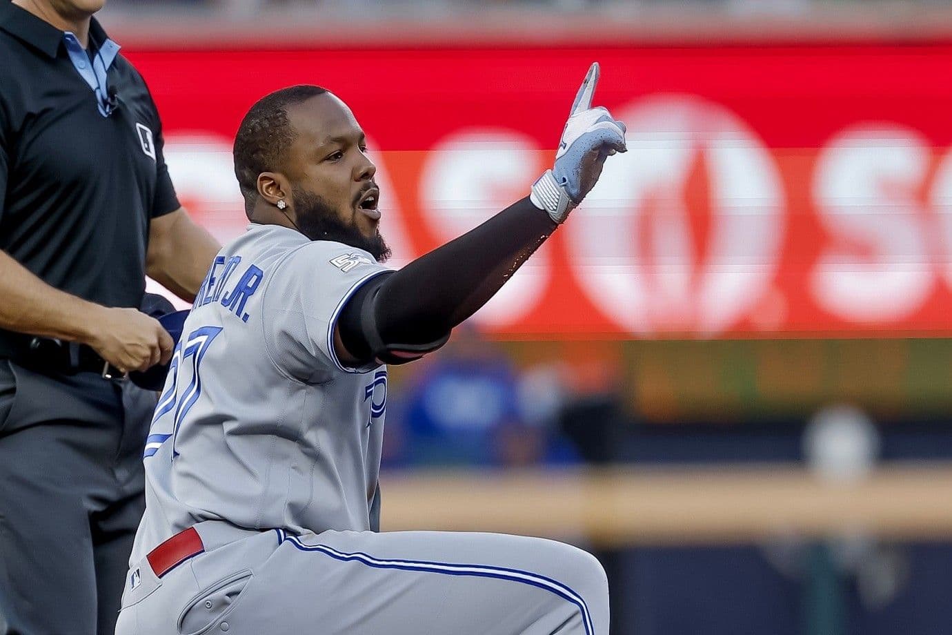 Vladimir Guerrero Jr. rompe sequía de jonrones en victoria de Toronto