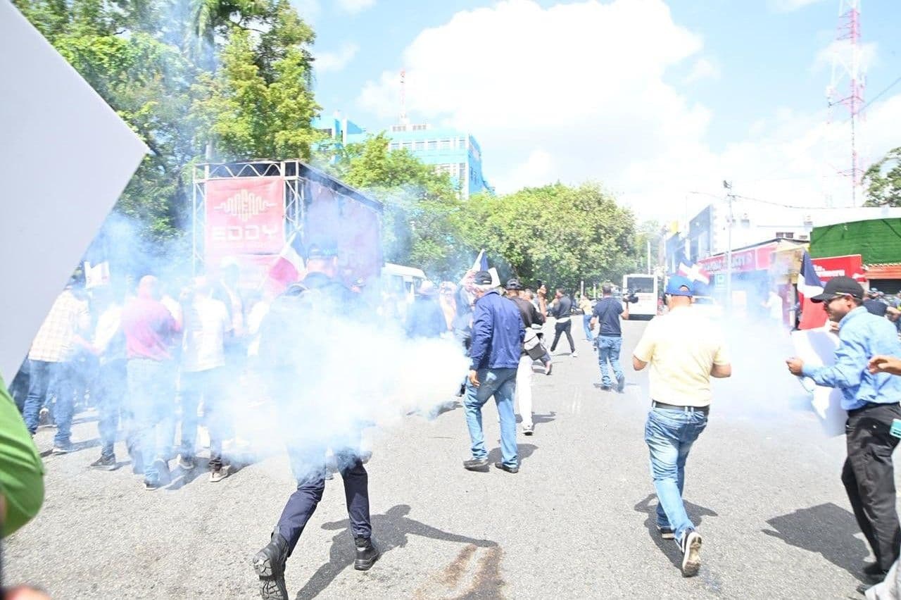 Interior y Policía justifica intervención policial en protesta de ANPA por falta de permisos