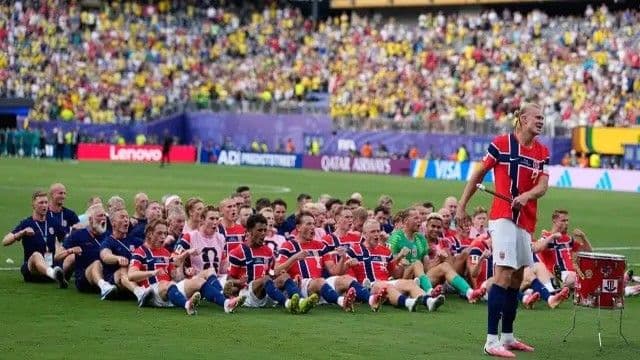 Celebraciones icónicas del Mundial: del remo vikingo al 'Wonderwall'