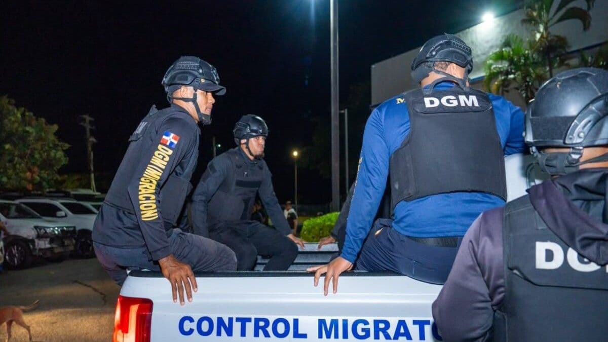 Migración procesa más de mil extranjeros indocumentados por día en 2026