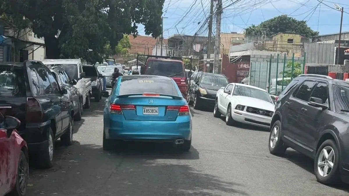Pequeñas infracciones agravan el caos vial en Santo Domingo