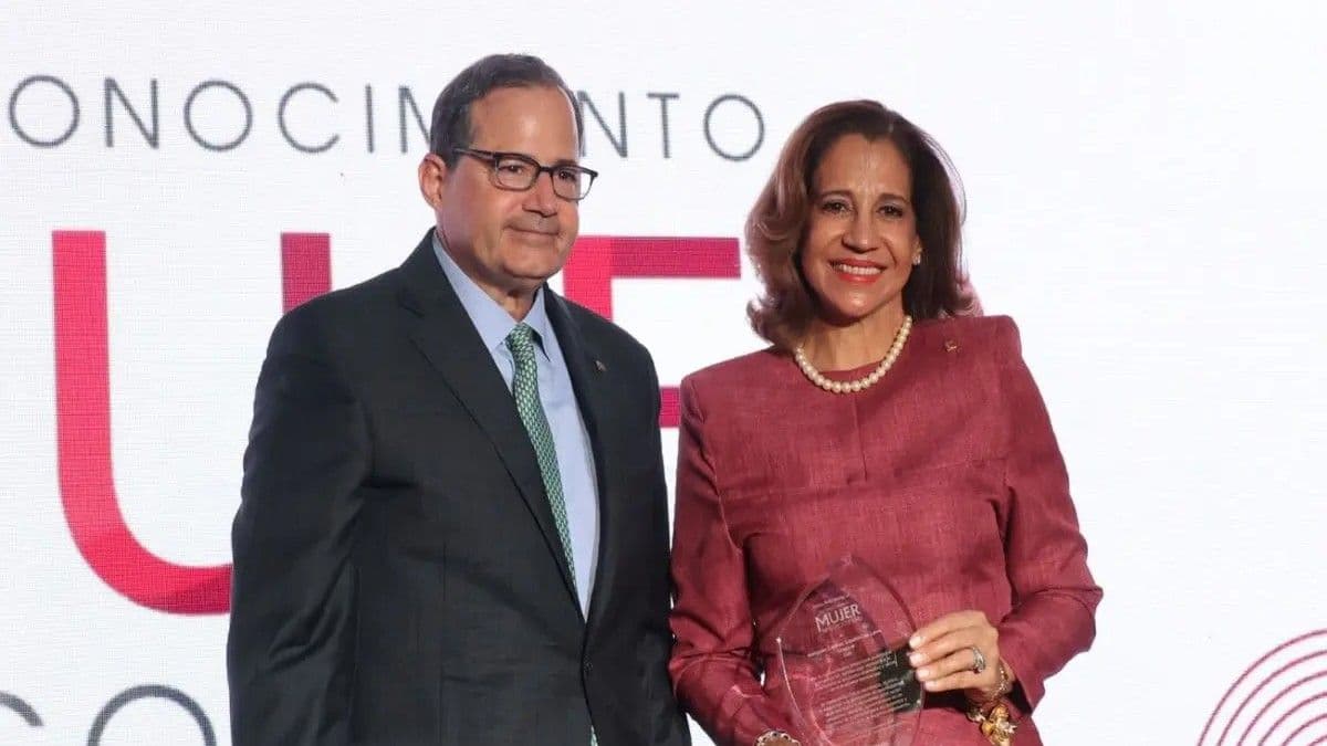Crecimiento de la participación femenina en el sistema financiero dominicano