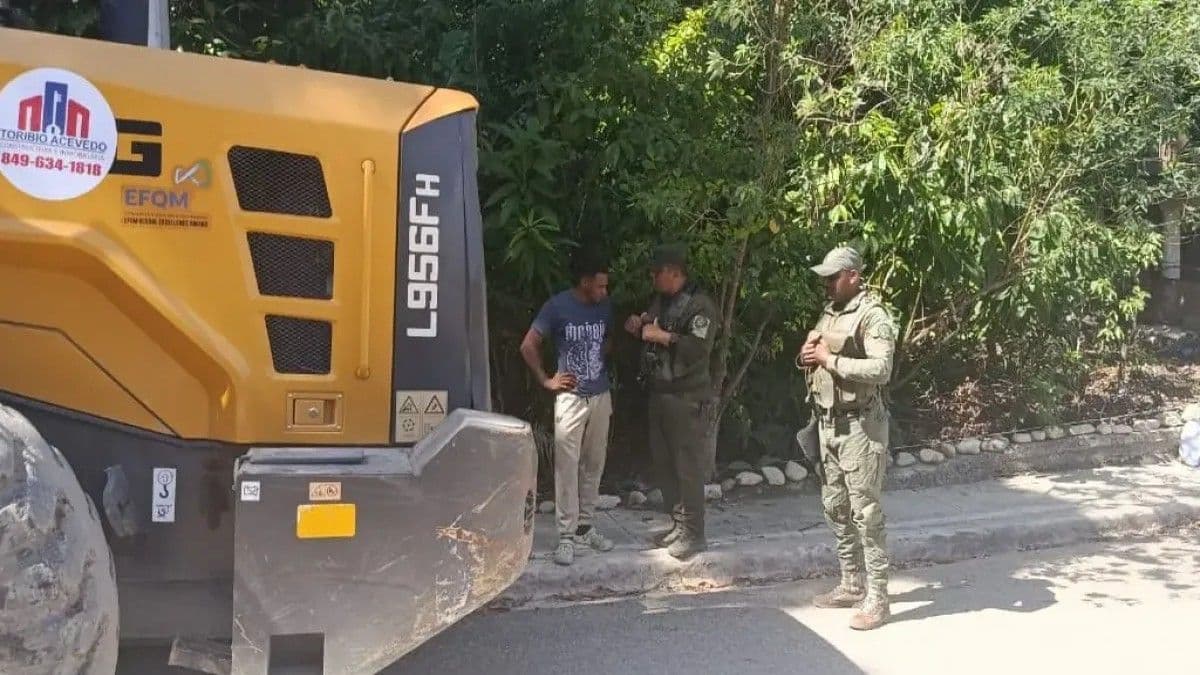 Detienen a hombre por extracción ilegal de materiales en río Camú