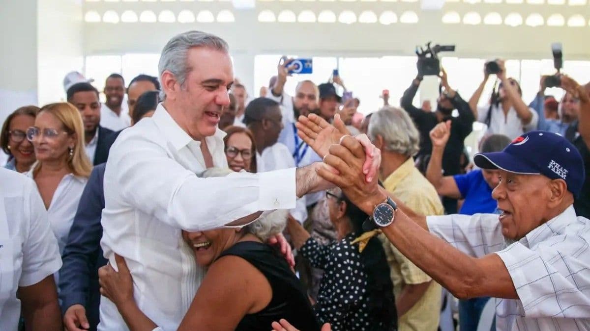 Presidente Abinader desarrolla intensa agenda en San Cristóbal, Santo Domingo y Santiago