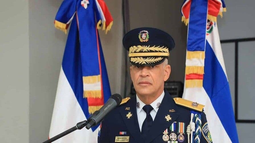 Abogados acusan al director de la Policía Nacional de inducir a homicidios