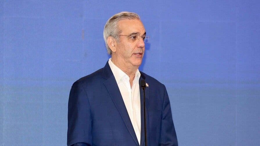 Presidente Abinader promulga ley para fortalecer estabilidad económica