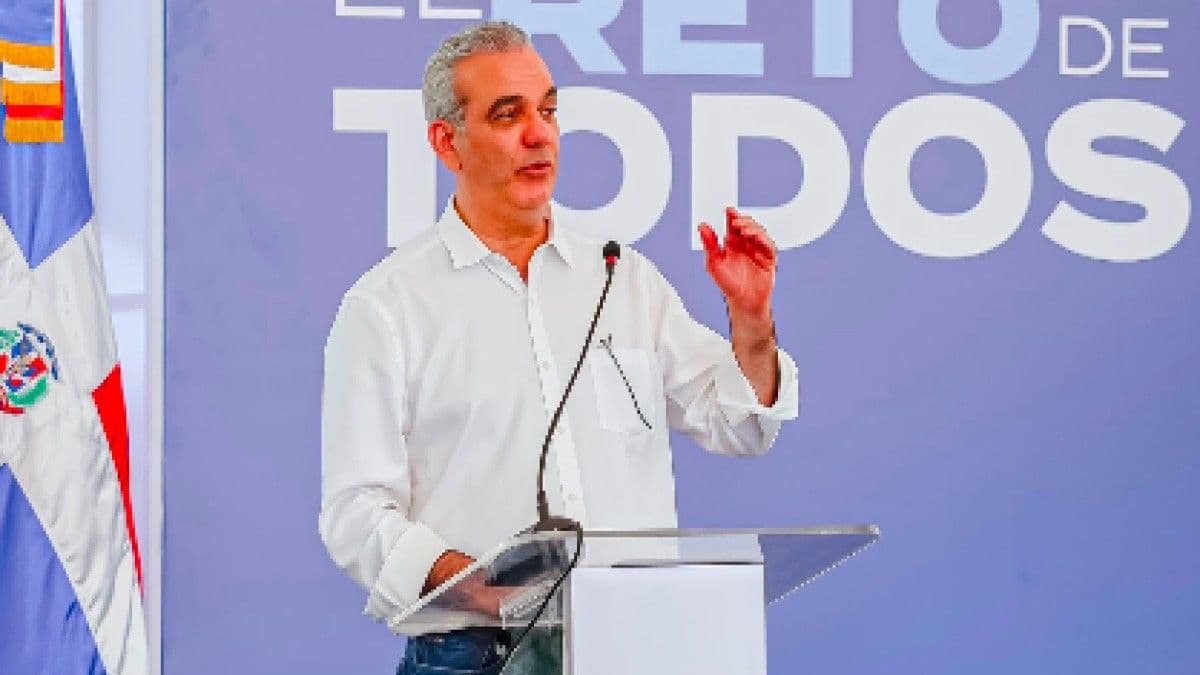 Presidente Abinader insta a enviar estudiantes a las aulas al inicio del año escolar
