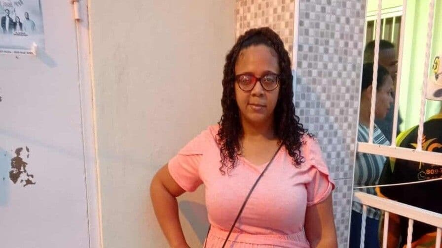 Accidente de tránsito en Santiago cobra la vida de una mujer y deja dos heridos