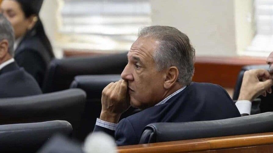 José Ramón Peralta denuncia irregularidades en caso Calamar