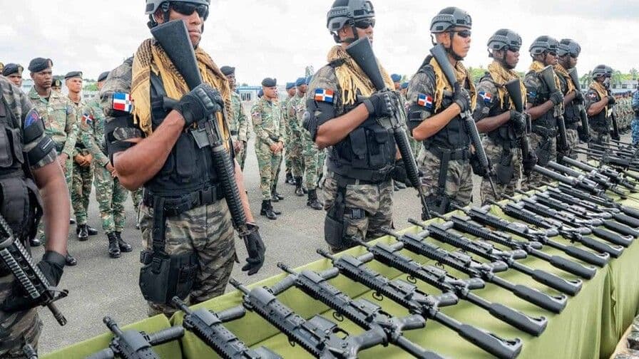 Incremento en adquisiciones y gasto del Ministerio de Defensa dominicano