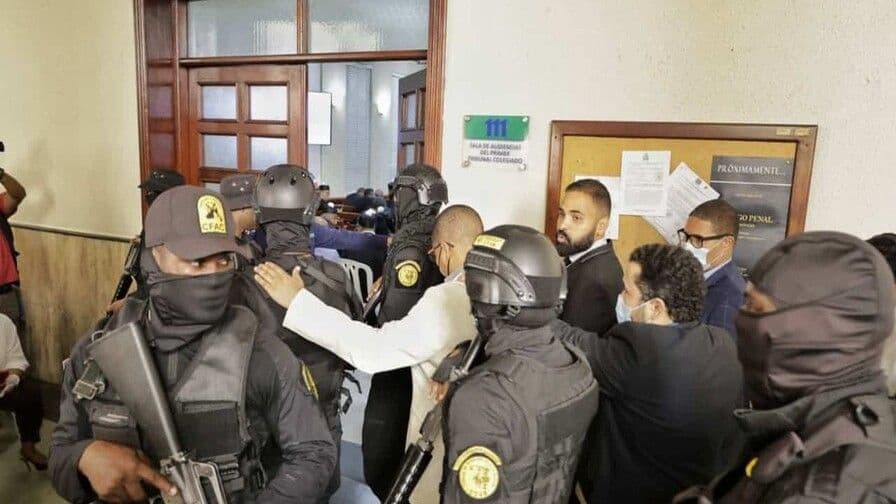 Afiliada al Senasa demanda a médicos por fraude y falsificación