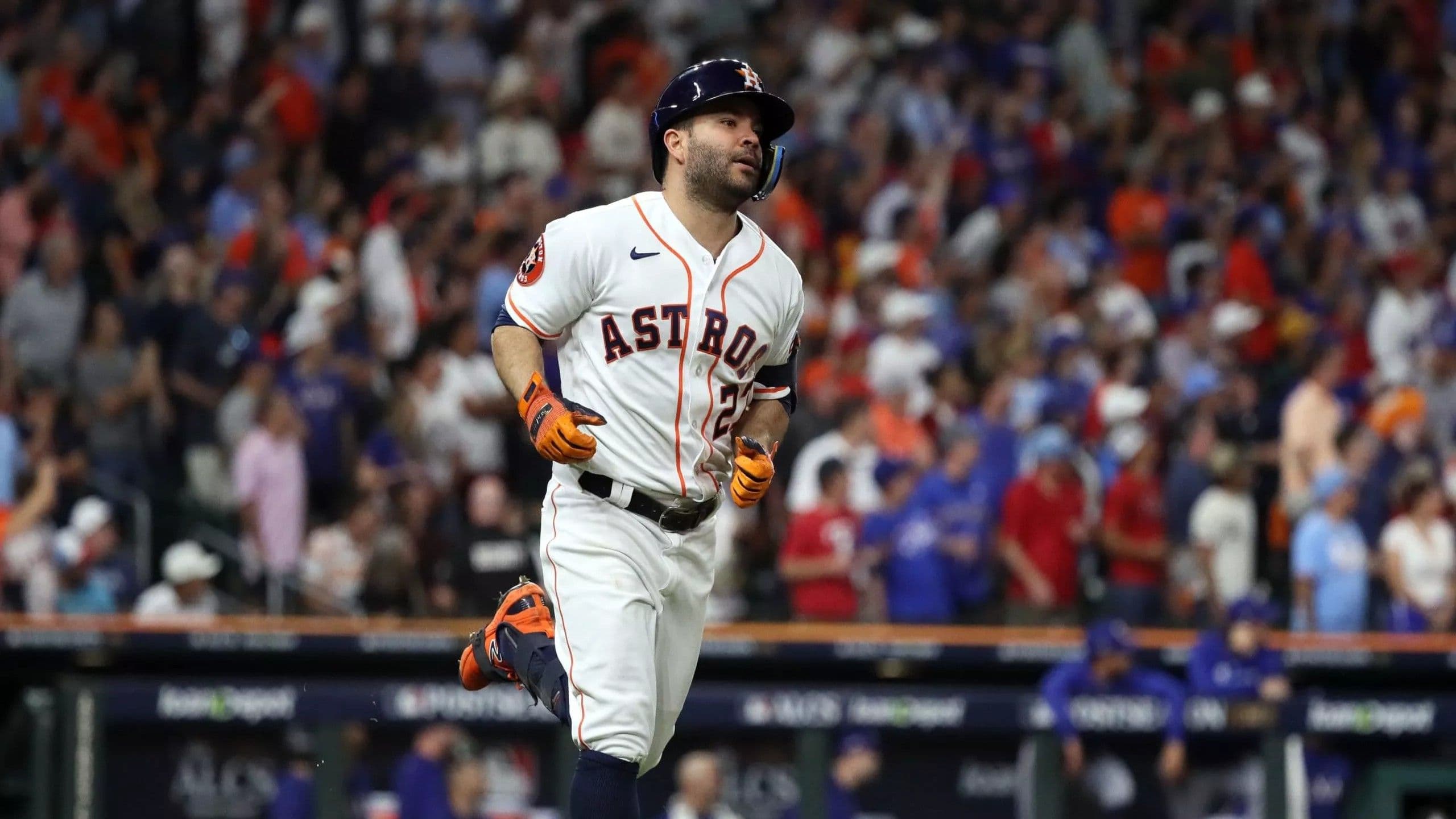 José Altuve alcanza los 2500 hits en su carrera en las Grandes Ligas