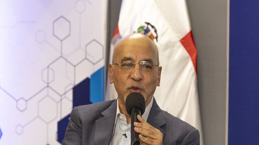 Aníbal de Castro ofrecerá conferencia sobre IA y periodismo
