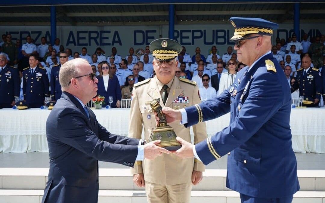 Abinader inaugura techado escolar en Jimaní y convoca al inicio del año escolar