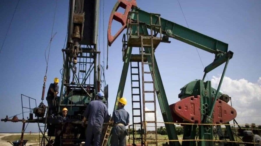 Disminución de reservas de petróleo y caída del WTI