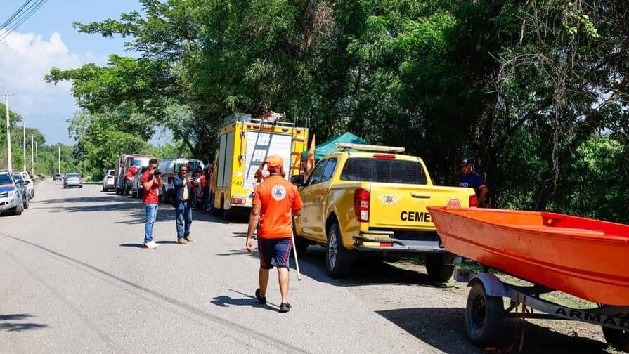 Continúa búsqueda de adolescente desaparecida en el río Yaque del Norte