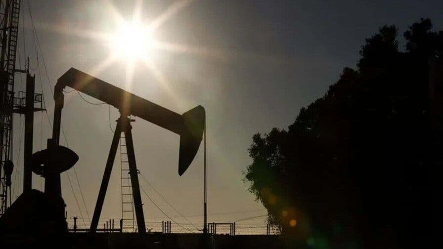 Caída en el precio del petróleo tras negociaciones entre EE. UU. e Irán