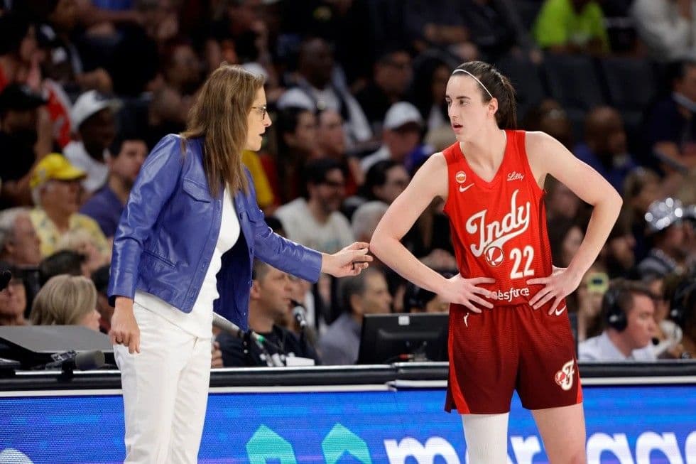 Caitlin Clark establece récords en la WNBA con 45 puntos y 10 asistencias