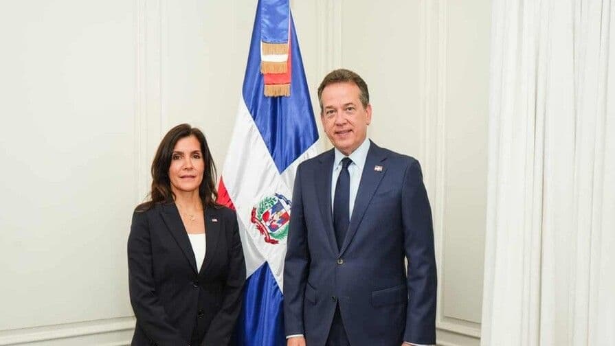 Canciller Ito Bisonó se reúne con embajadora de EE.UU. para fortalecer la cooperación