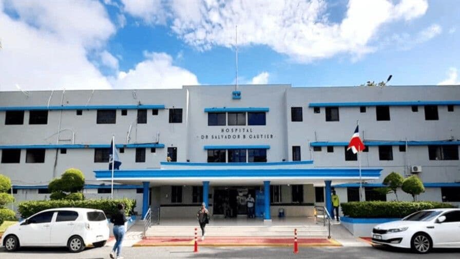 Reubican áreas del hospital Salvador B. Gautier por riesgos estructurales