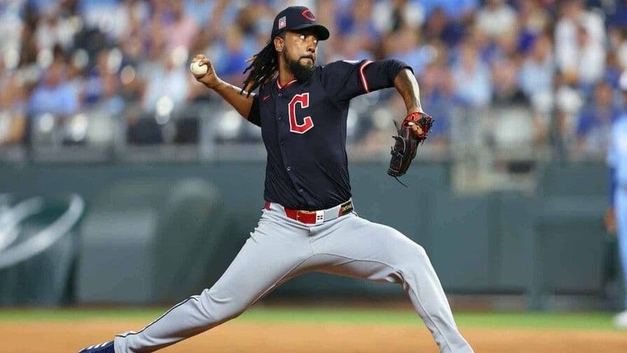 Lanzadores dominicanos enfrentan juicio por apuestas ilegales en MLB