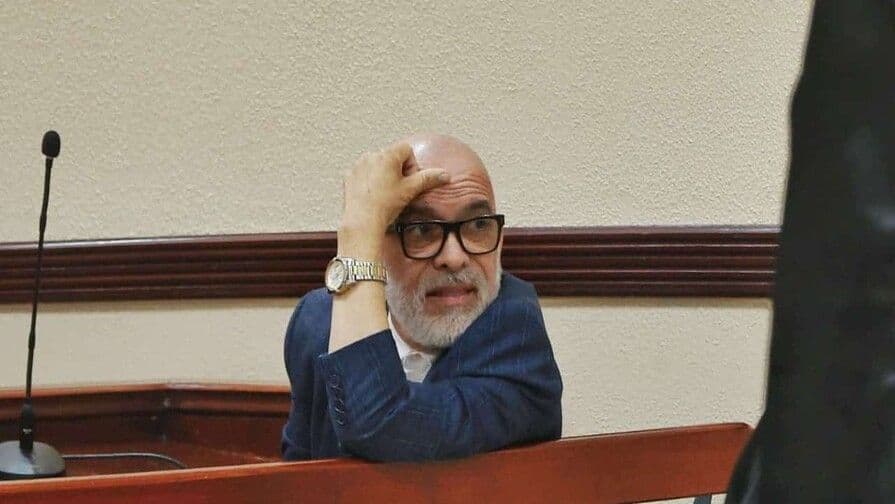 Juicio por difamación contra Ángel Martínez aplazado