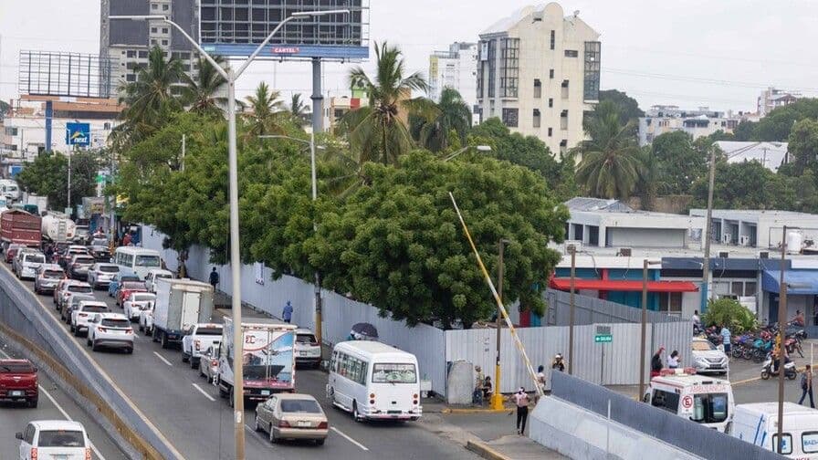Retraso en el inicio de la construcción del monorriel de Santo Domingo Este