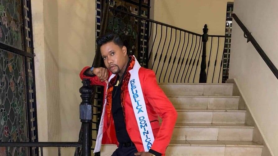Críticas en redes a dominicano ganador de Mister Folklore World 2026