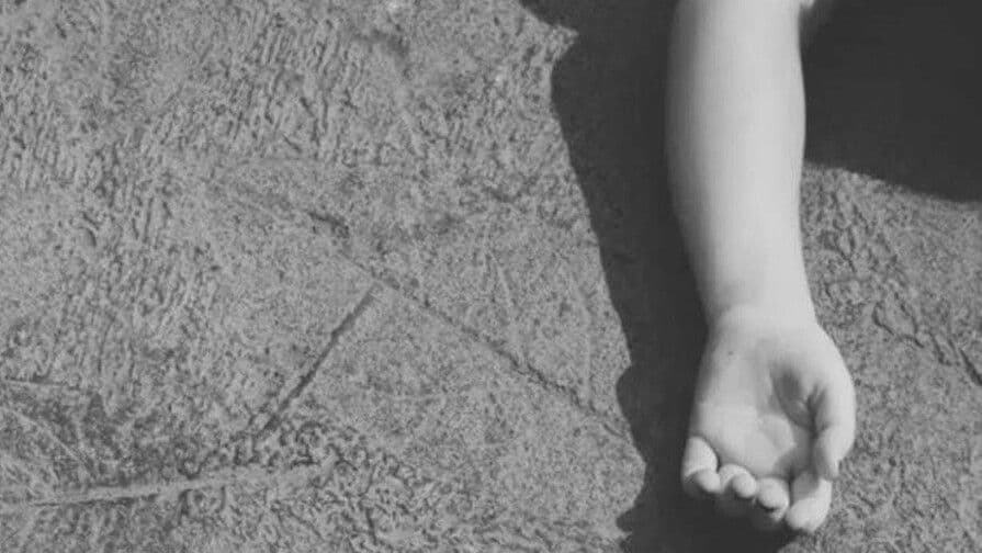Niño cae de un segundo piso y da positivo a cocaína en Virginia Occidental