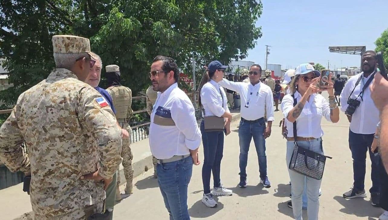 Delegación de CONAMIGUA visita mercado binacional en Dajabón