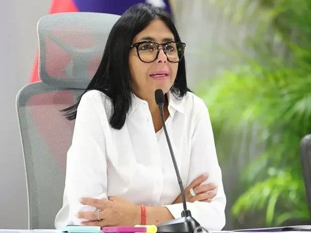 Delcy Rodríguez solicita al rey Carlos III liberar oro venezolano en el Banco de Inglaterra