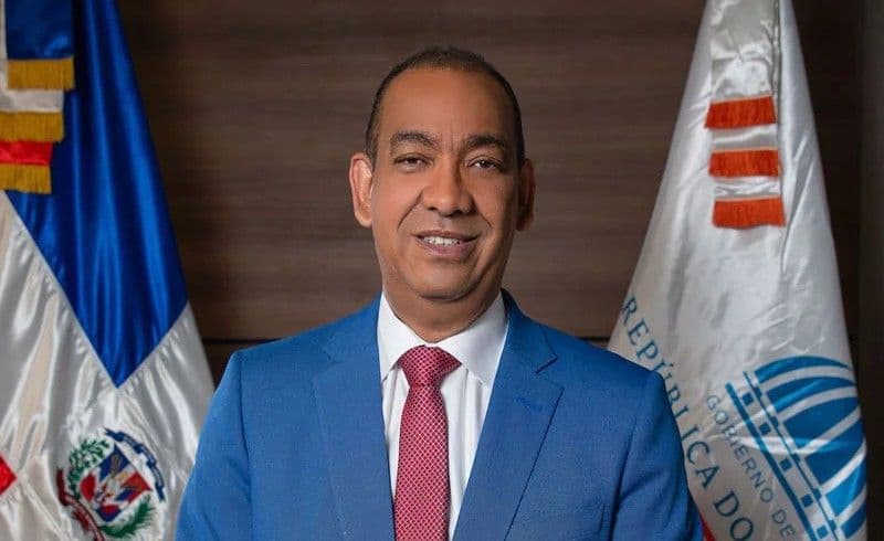 Deligne Ascensión responde a Leonel Fernández sobre precios de combustibles