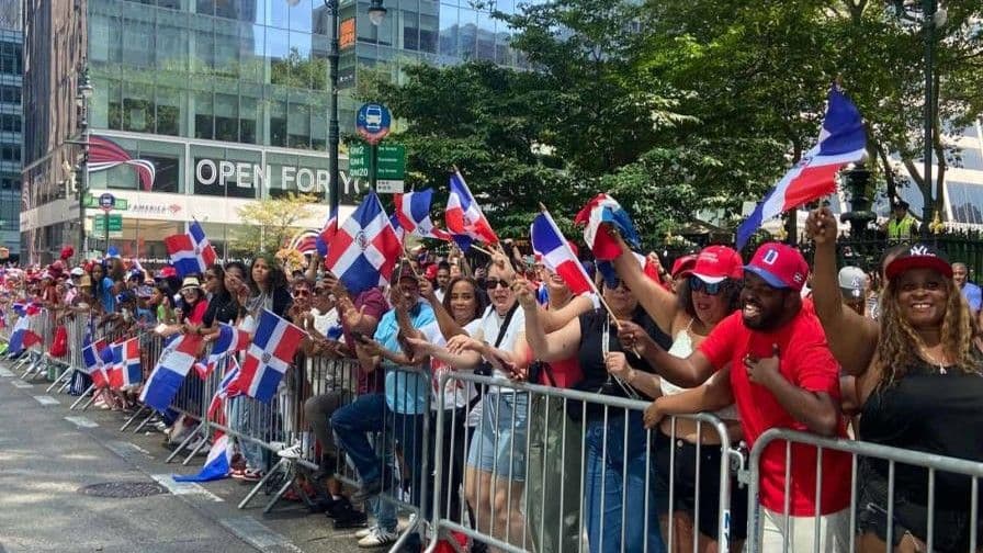 Apuñalamiento mortal y tiroteos en Inwood tras Desfile Dominicano en Nueva York